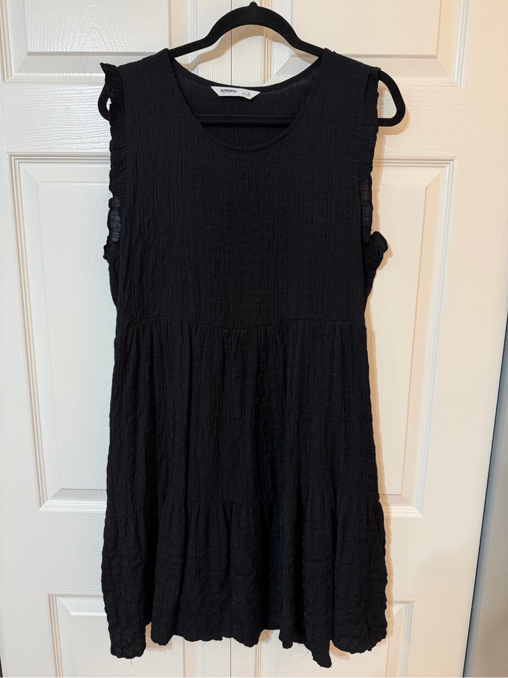 Sonoma Black Sleeveless Textured Ruffle Sleeve  Dress with Pockets
